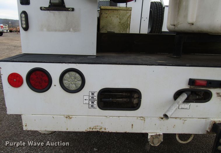 image for item DH8286 2013 Dodge Ram 5500 bucket truck