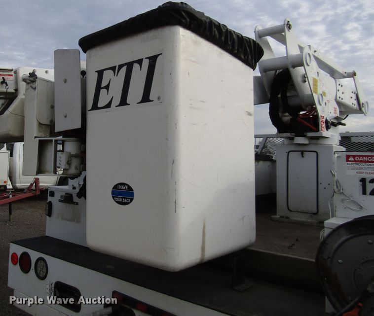 image for item DH8286 2013 Dodge Ram 5500 bucket truck