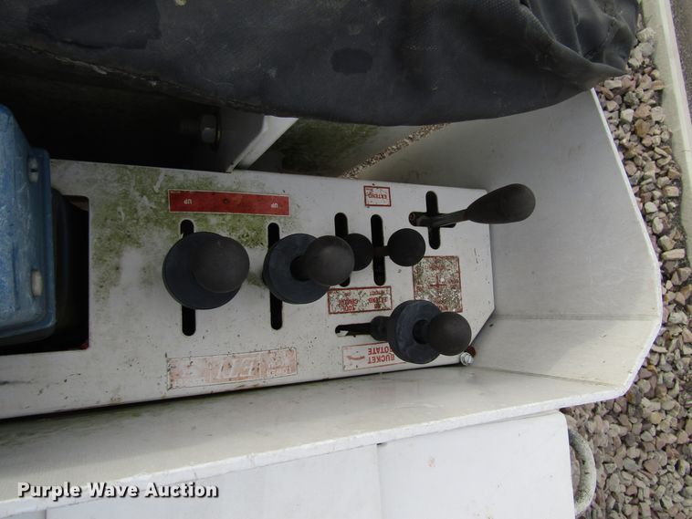 image for item DH8286 2013 Dodge Ram 5500 bucket truck