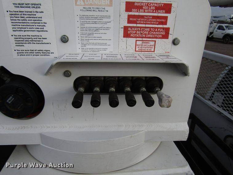 image for item DH8286 2013 Dodge Ram 5500 bucket truck