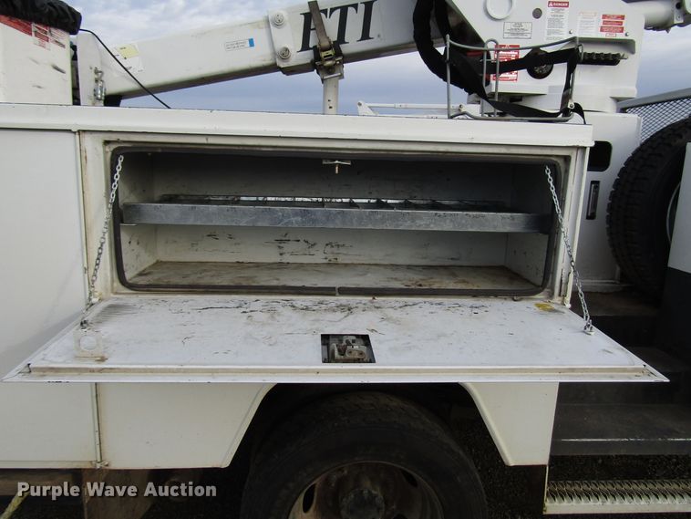 image for item DH8286 2013 Dodge Ram 5500 bucket truck