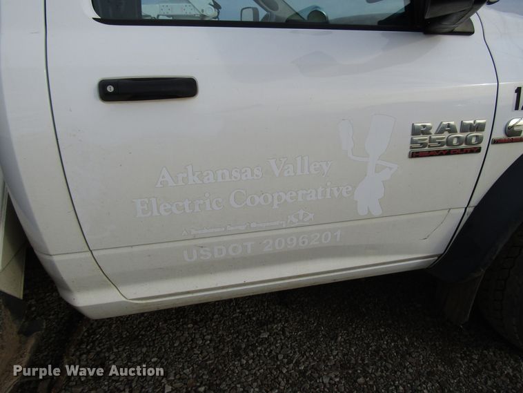 image for item DH8286 2013 Dodge Ram 5500 bucket truck