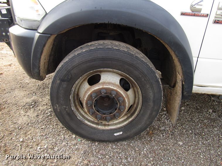 image for item DH8286 2013 Dodge Ram 5500 bucket truck