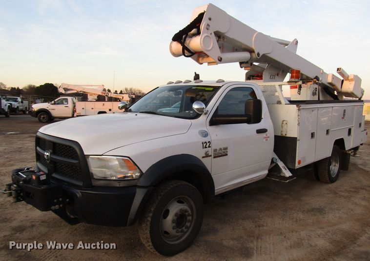 image for item DH8287 2013 Dodge Ram 5500 bucket truck