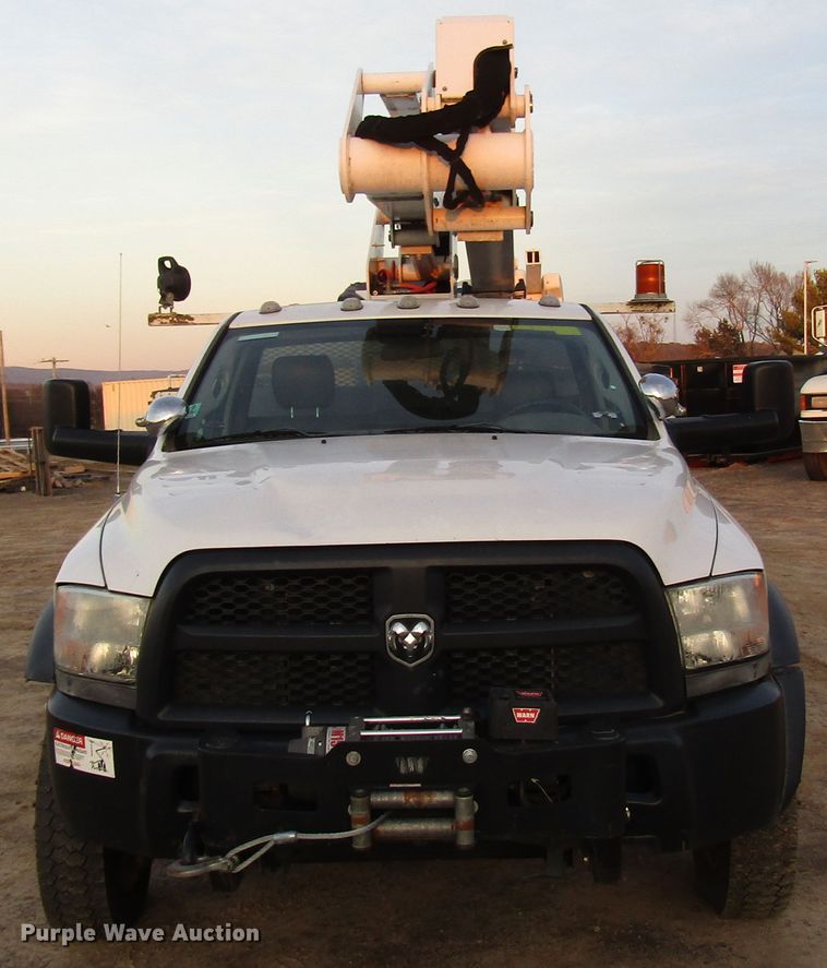 image for item DH8287 2013 Dodge Ram 5500 bucket truck