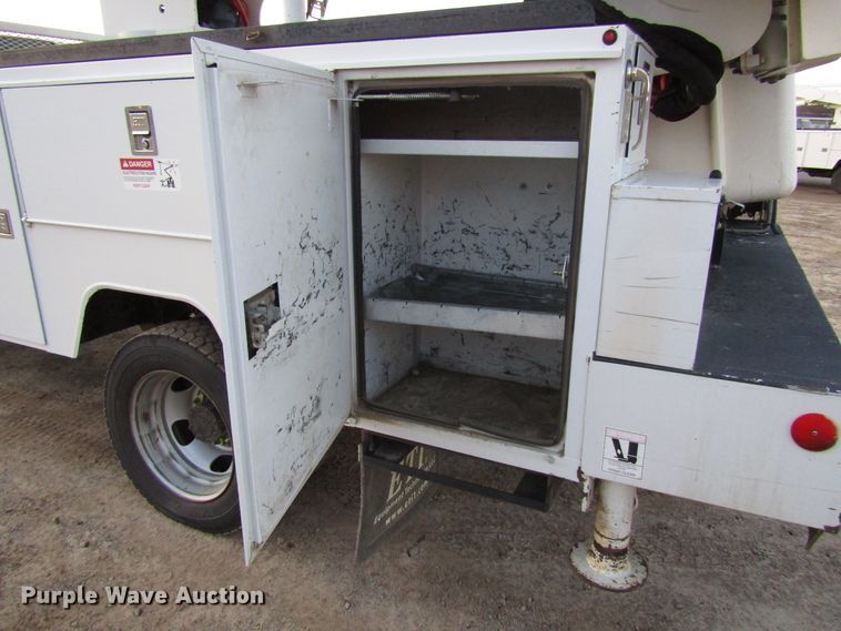 image for item DH8287 2013 Dodge Ram 5500 bucket truck