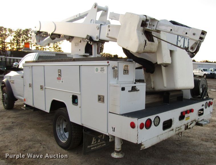 image for item DH8287 2013 Dodge Ram 5500 bucket truck