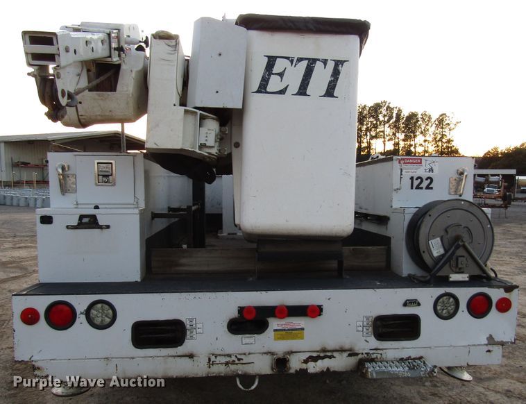 image for item DH8287 2013 Dodge Ram 5500 bucket truck