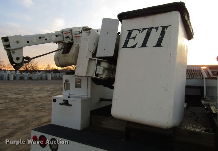 image for item DH8287 2013 Dodge Ram 5500 bucket truck