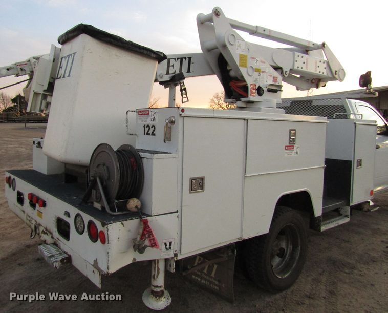 image for item DH8287 2013 Dodge Ram 5500 bucket truck