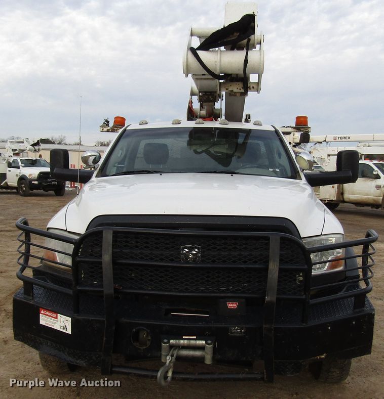 image for item DH8288 2012 Dodge Ram 5500 bucket truck