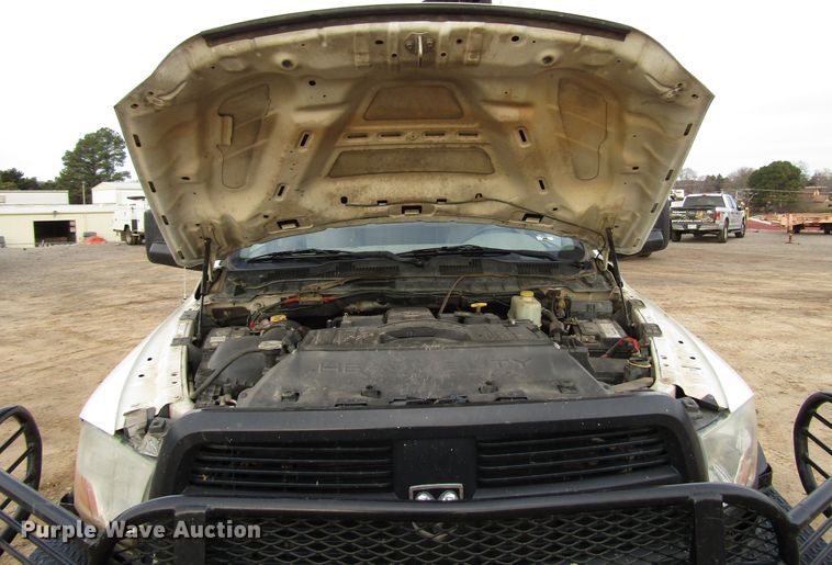 image for item DH8288 2012 Dodge Ram 5500 bucket truck