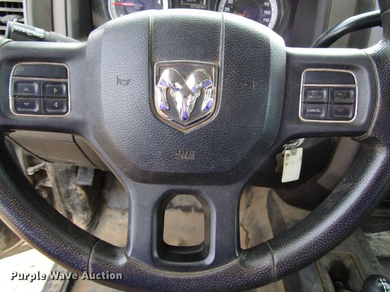 image for item DH8289 2014 Dodge Ram 5500 bucket truck