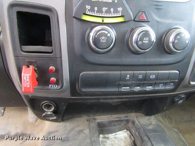 image for item DH8289 2014 Dodge Ram 5500 bucket truck