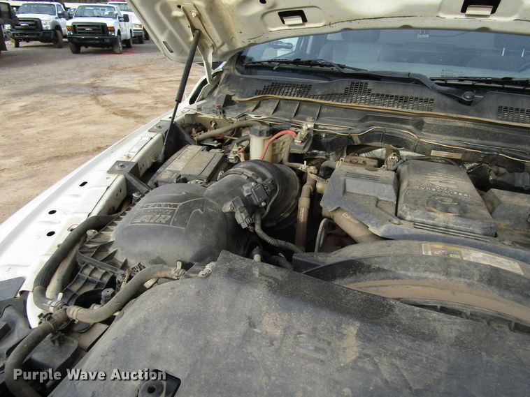 image for item DH8289 2014 Dodge Ram 5500 bucket truck