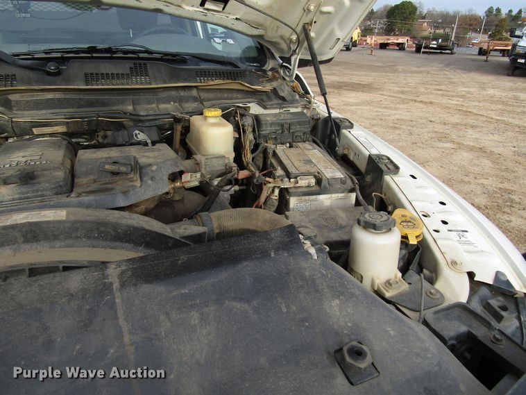 image for item DH8289 2014 Dodge Ram 5500 bucket truck