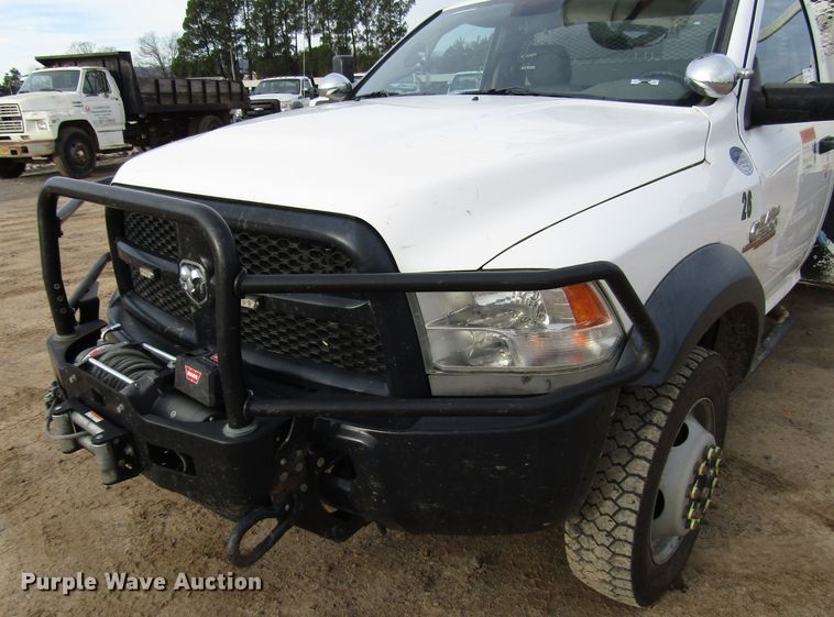 image for item DH8289 2014 Dodge Ram 5500 bucket truck