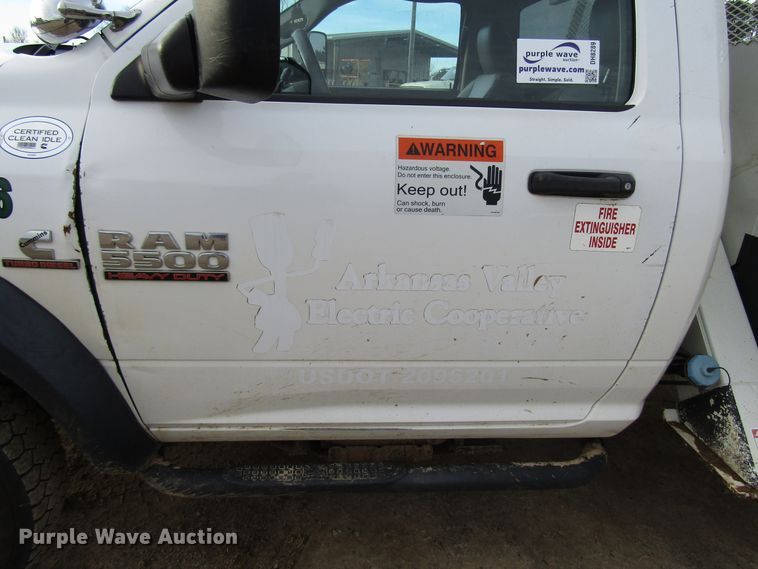 image for item DH8289 2014 Dodge Ram 5500 bucket truck