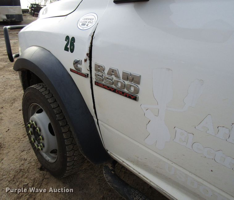 image for item DH8289 2014 Dodge Ram 5500 bucket truck