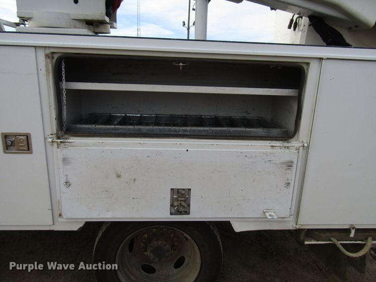 image for item DH8289 2014 Dodge Ram 5500 bucket truck