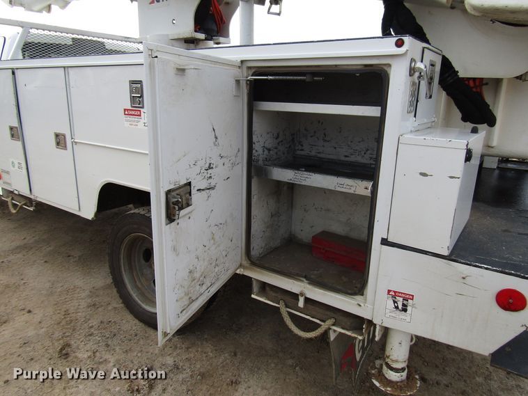 image for item DH8289 2014 Dodge Ram 5500 bucket truck