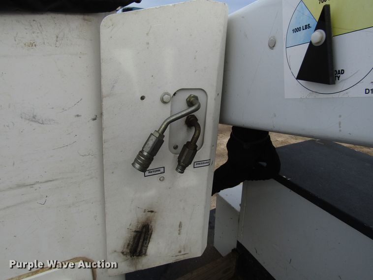 image for item DH8289 2014 Dodge Ram 5500 bucket truck