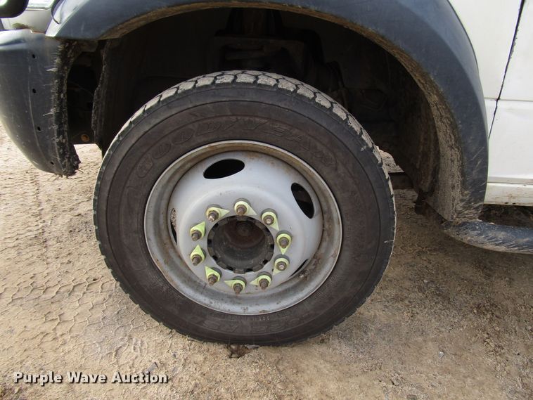 image for item DH8289 2014 Dodge Ram 5500 bucket truck