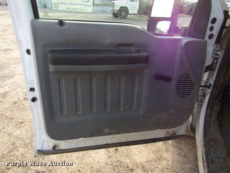 image for item DH8290 2012 Ford F250 Super Duty utility bed pickup truck