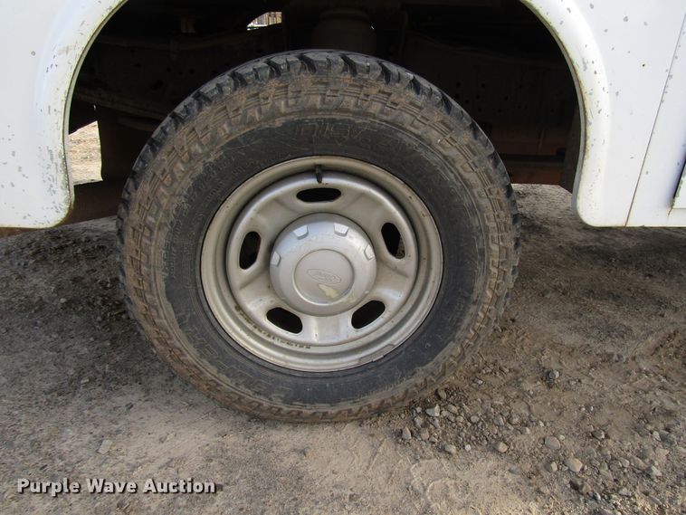 image for item DH8290 2012 Ford F250 Super Duty utility bed pickup truck