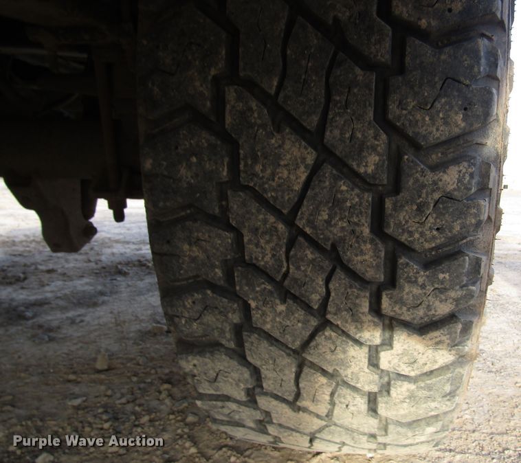 image for item DH8290 2012 Ford F250 Super Duty utility bed pickup truck