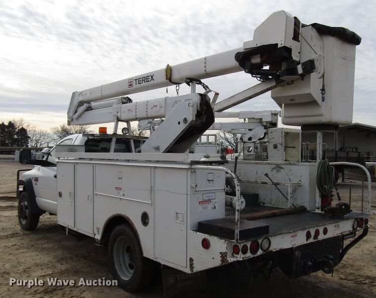 image for item DH8291 2010 Dodge Ram 5500 bucket truck