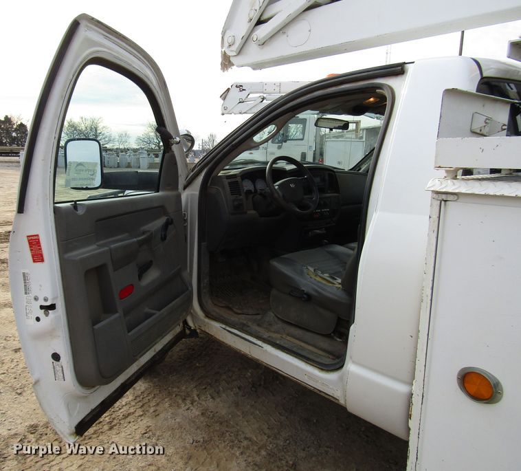 image for item DH8291 2010 Dodge Ram 5500 bucket truck