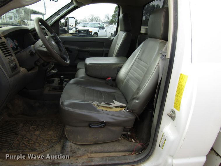 image for item DH8291 2010 Dodge Ram 5500 bucket truck