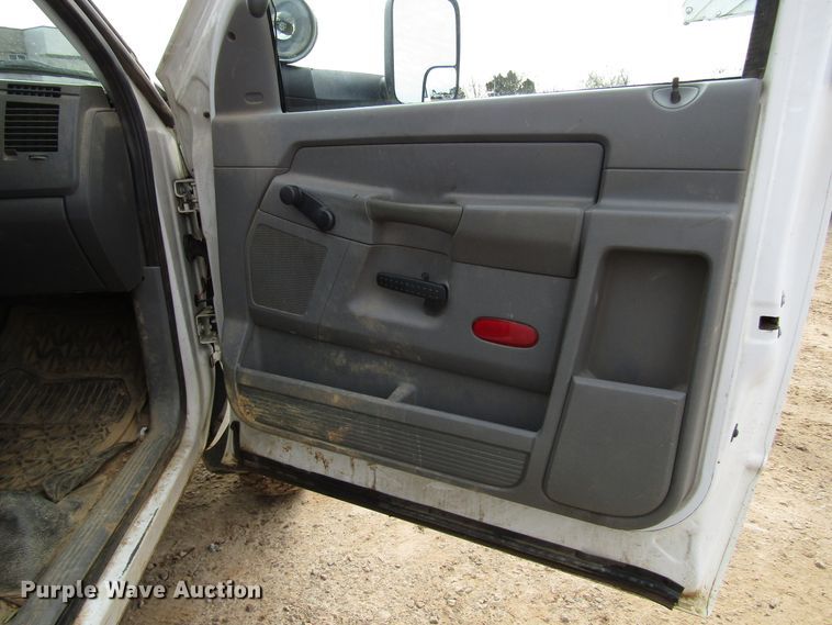 image for item DH8291 2010 Dodge Ram 5500 bucket truck