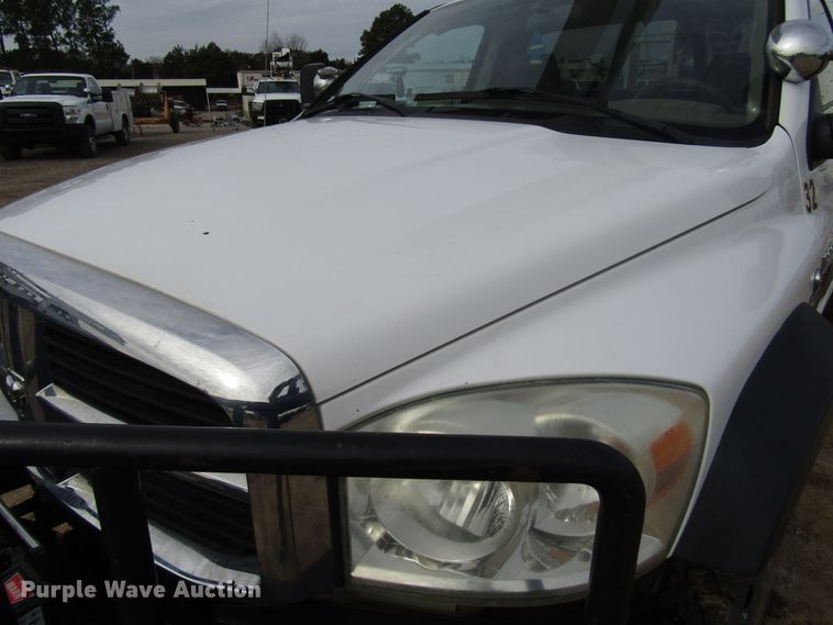 image for item DH8291 2010 Dodge Ram 5500 bucket truck