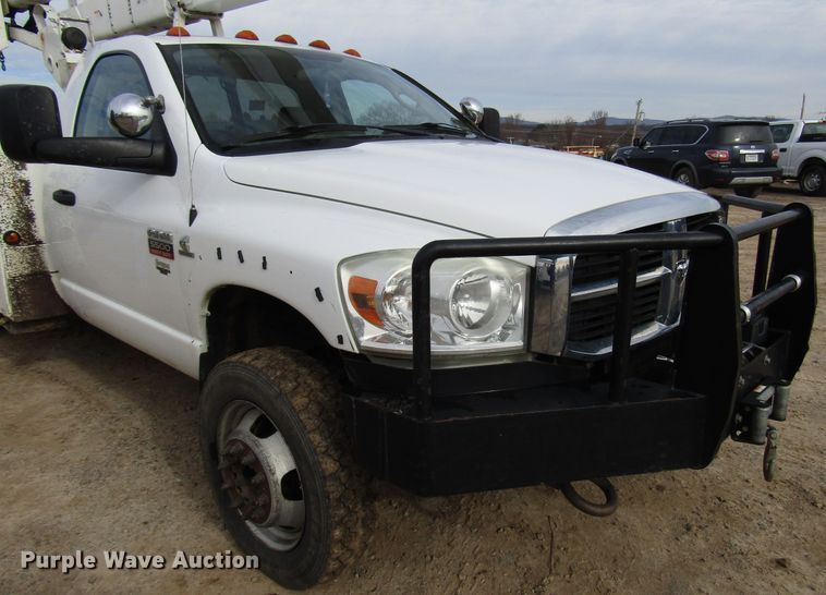 image for item DH8291 2010 Dodge Ram 5500 bucket truck