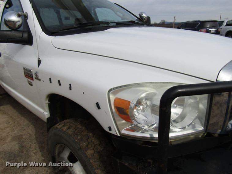 image for item DH8291 2010 Dodge Ram 5500 bucket truck