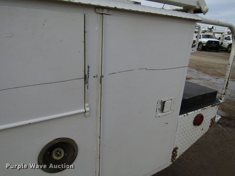 image for item DH8291 2010 Dodge Ram 5500 bucket truck