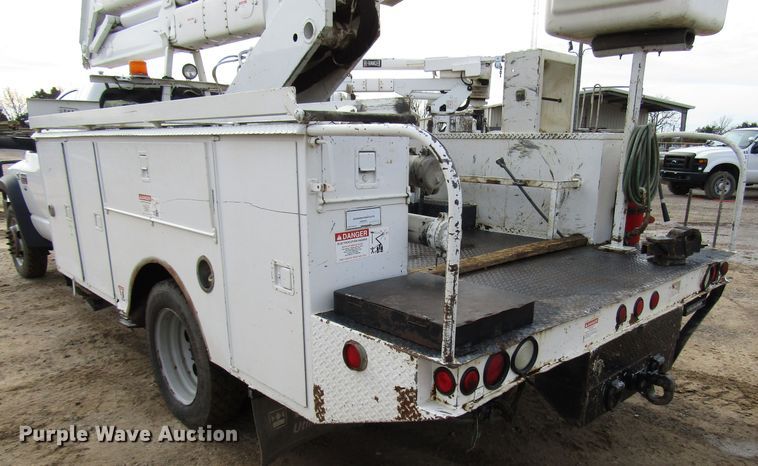 image for item DH8291 2010 Dodge Ram 5500 bucket truck