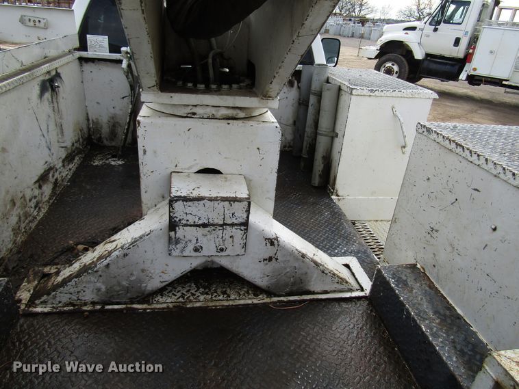 image for item DH8291 2010 Dodge Ram 5500 bucket truck