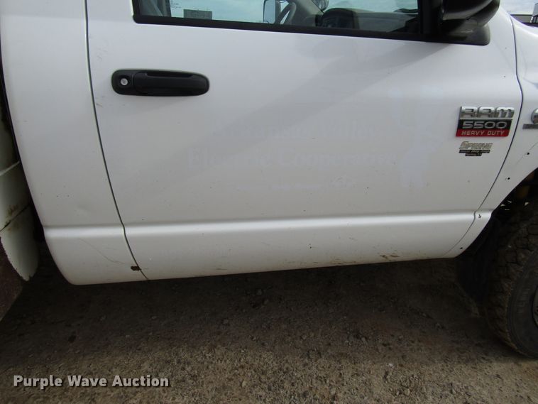 image for item DH8291 2010 Dodge Ram 5500 bucket truck