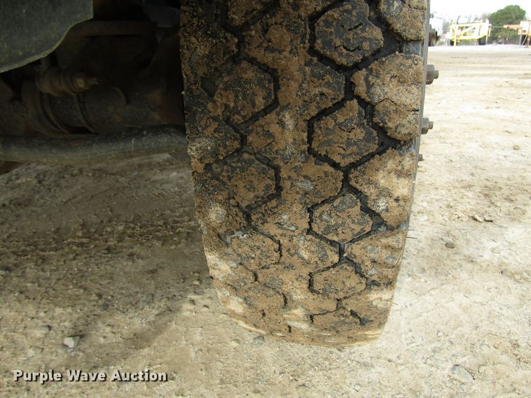 image for item DH8291 2010 Dodge Ram 5500 bucket truck