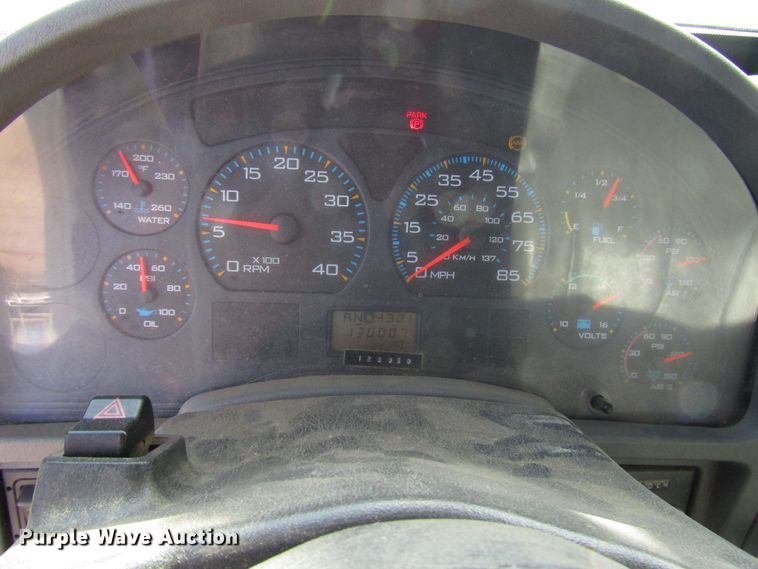 image for item DH8293 2007 International 4400 digger derrick truck