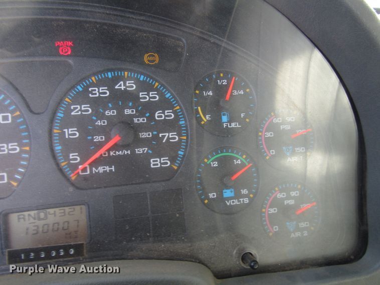 image for item DH8293 2007 International 4400 digger derrick truck