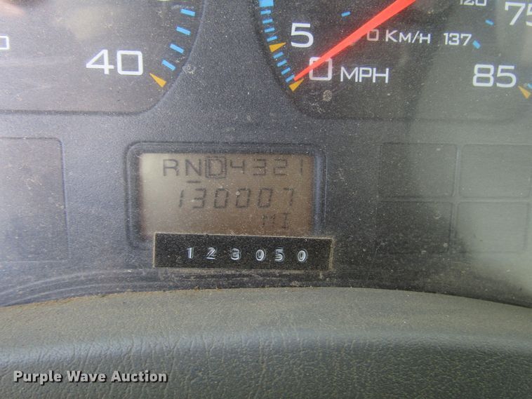 image for item DH8293 2007 International 4400 digger derrick truck