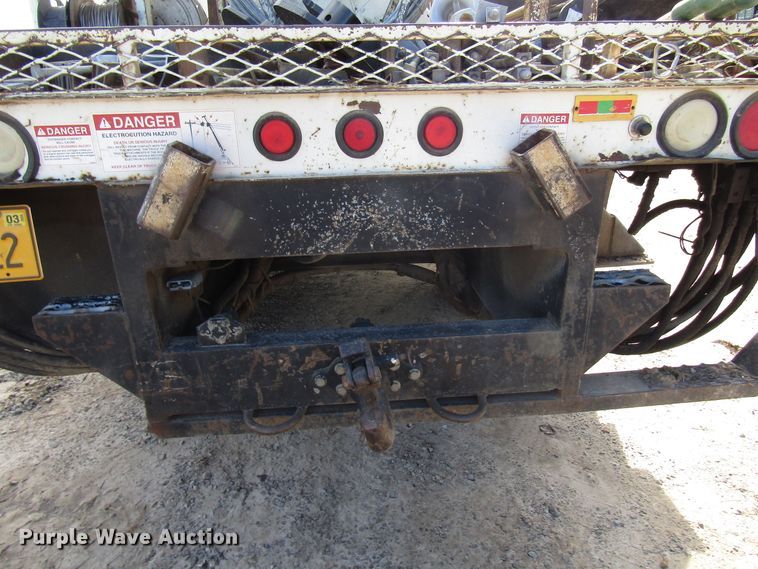 image for item DH8293 2007 International 4400 digger derrick truck