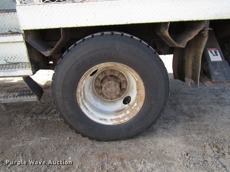 image for item DH8293 2007 International 4400 digger derrick truck