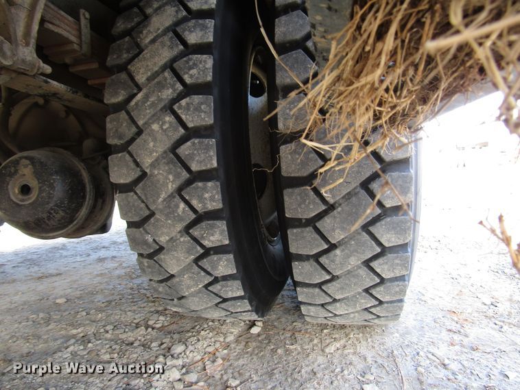 image for item DH8293 2007 International 4400 digger derrick truck