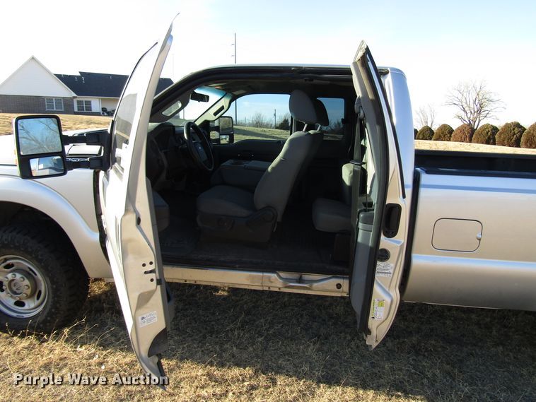 image for item DH8317 2011 Ford F250 Super Duty SuperCab pickup truck