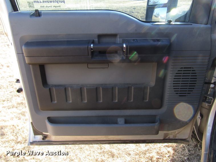 image for item DH8317 2011 Ford F250 Super Duty SuperCab pickup truck